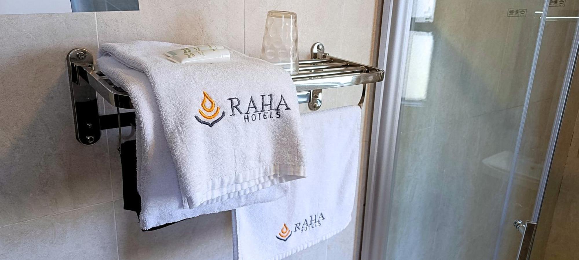Raha Hotel & Suites Nairobi Exterior foto
